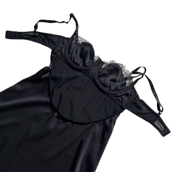 Kiki de Montparnasse Lace Inset Fitted Dress in Black - Picture 11 of 11